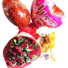 The Lovers Roses Teddies Package