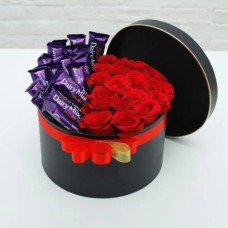 Red Roses & Dairy Milk Chocolate Box