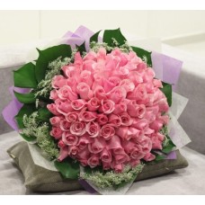 Love Romance - 99 Pink Roses