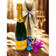 Veuve and Chocolates Gift Hamper