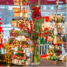 Amaryllis bouquet (As in the picture)