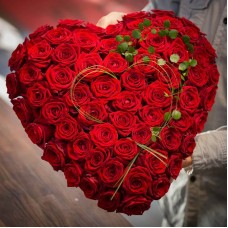 large heart arrangement o