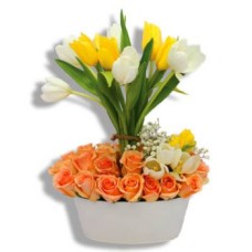 Baskets of flower design centerpiece