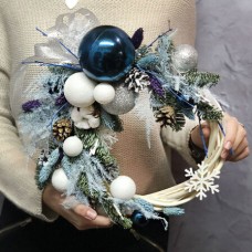Winter Wreath Snowy Spaces