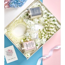 Gorgeous Garland Gift Set for Mother's Day