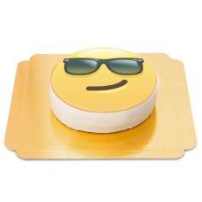 Cool emoji cake (Small (6 Servings))