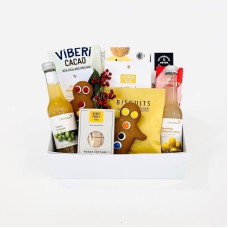 FAMILY TREATS GIFT BOX