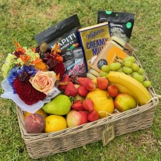THE DELIGHTFUL WEEK FRUIT BASKET