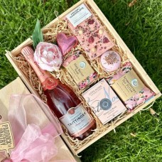 CELEBRATE HER GIFT BASKET