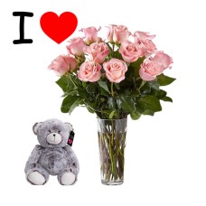 Hugs & Kisses Bouquet "Pink roses" (12 Roses.)