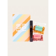 Letterbox drinks package Wine and Peanut