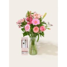 Alexia Flower Bouquet with Rituals Sakura Trial Set