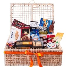 Snack Time Gift Basket