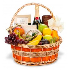 #09 Good Fruit Basket, & Bottle of Champagne