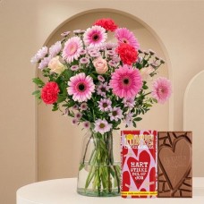 Soft Pink Bouquet | Tony's Chocolonely - Crazy About You