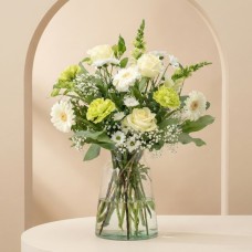 Valuable White Bouquet | M/L