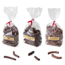 Assortment of candied fruits coated in chocolate - Leonard Parli