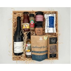 Large Tasty Taranaki Gift Box Red Wine