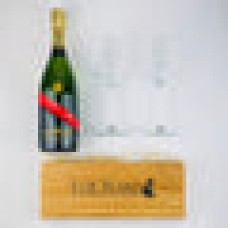 G.H. Mumm Champagne and Flutes Gift Box