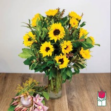 Beretania's Luxe Sunflower Bouquet (Standard)
