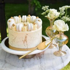 White & Gold Box: Cake & Sweets (22-25 people)