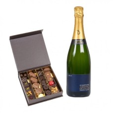 WINEMAKER CHOCOLATES AND CHAMPAGNE (NUMBER OF CHOCOLATES(25))