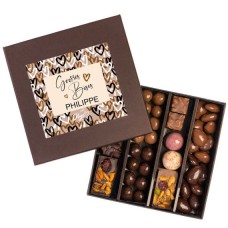 Happy New Year Box (NUMBER OF CHOCOLATES 35)