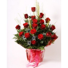 Arrangements of red roses (Large)