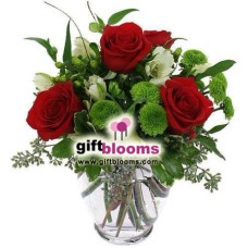 Bouquet of Red Roses Charming