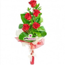 Bouquet of 5 Red Roses Dolores