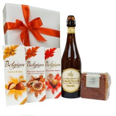 Wooden gift box with Belgian tripel and Belgian sweets