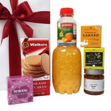 Savory alcohol-free aperitif package as a gift to enjoy