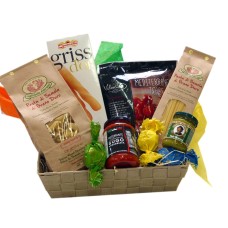 Italian Gift Basket With Pasta Sauce And Goodies