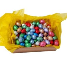Paasmandje met 120 verpakte Callebaut eitjes