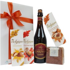 Wooden gift box with Belgian Carolus and Belgian sweets