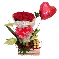 AMR0152 - FLORAL ARRANGEMENT TO MAKE SOMEONE FALL IN LOVE