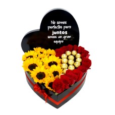 AMR0178-HEART FLORAL ARRANGEMENT
