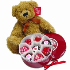 Sweetheart Tin Of 16 Belgian Chocolate Oreos® & Large Russ® Bear