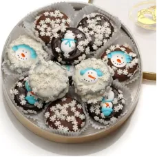 Winter Wheel of 16 Chocolate Dipped & Decorated OreosÂ®