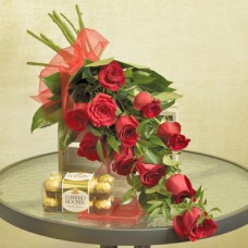 Eleven red roses with candy