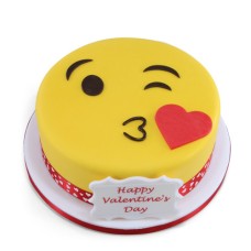 Blow a Kiss Emoji Cake (8 Inch Serves 20)