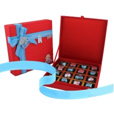 Decorated Silk box wth 16 chooclates Blue