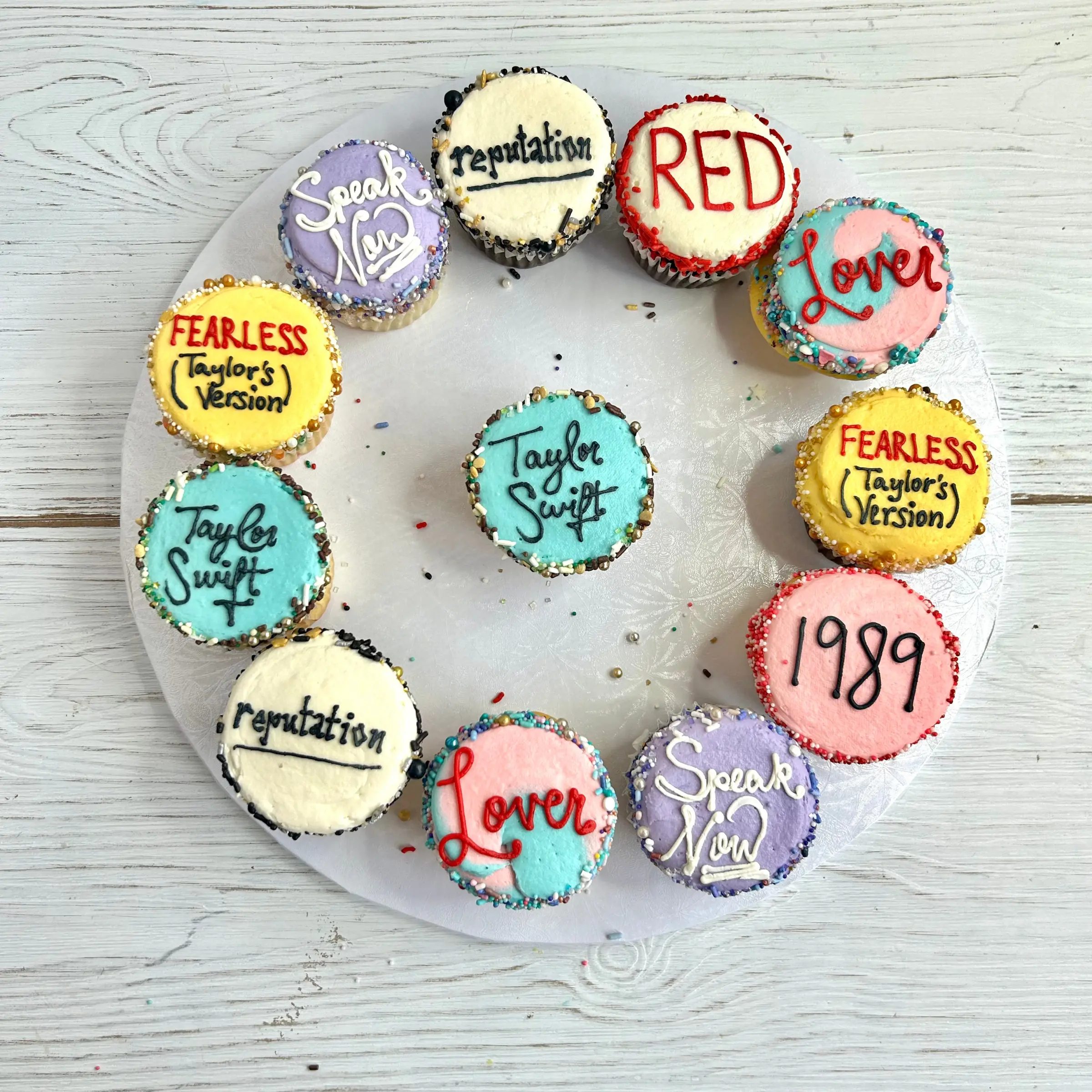 Taylor Swift Cupcakes