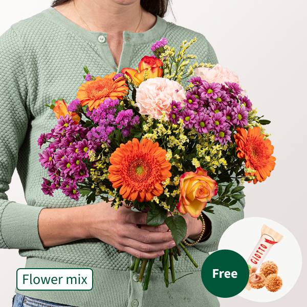 Flower Mix Feuerwerk with 3 Ferrero Giotto