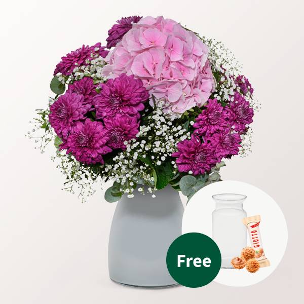 Flower Bouquet Von Herzen with vase & 3 Ferrero Giotto