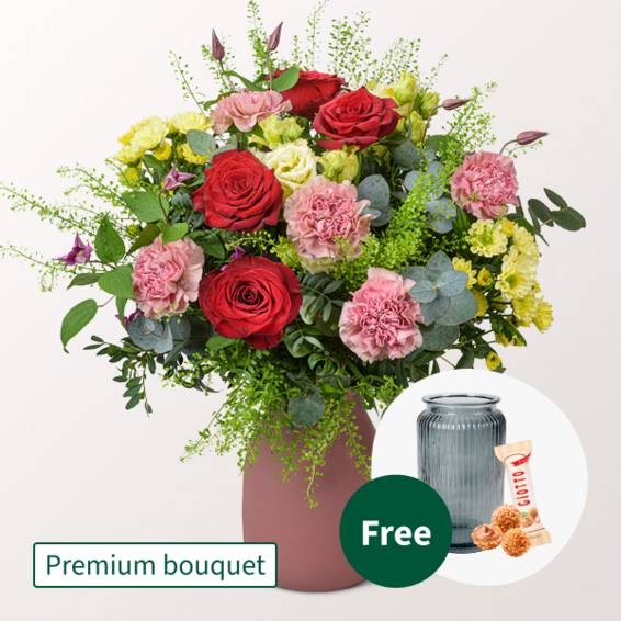 Premium Bouquet Herzensfreude with Premium Vase & 3 Ferrero Giotto