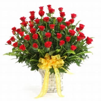 Love rose basket (As shown)