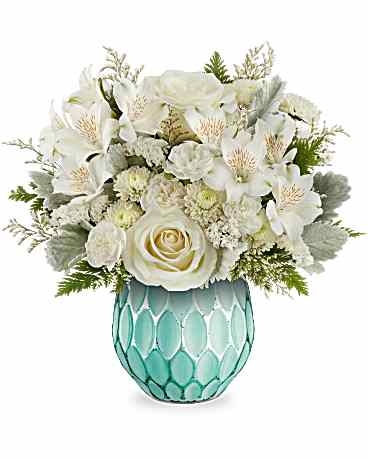 Giftblooms Chic Charm Bouquet (Standard)