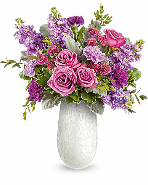 Giftblooms Amelia Bouquet (Standard)