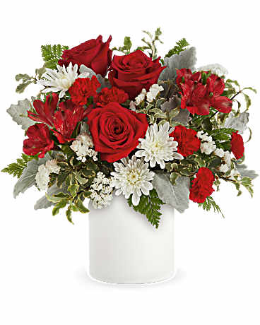 Giftblooms Lush Love Bouquet (Standard)